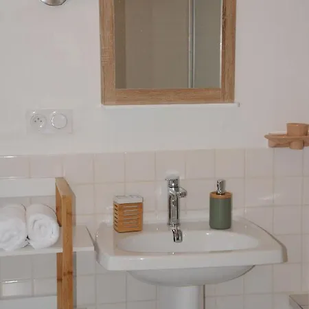 La Maison Des Tilleuls Bed and breakfast Saint-Germain-Sur-Seves