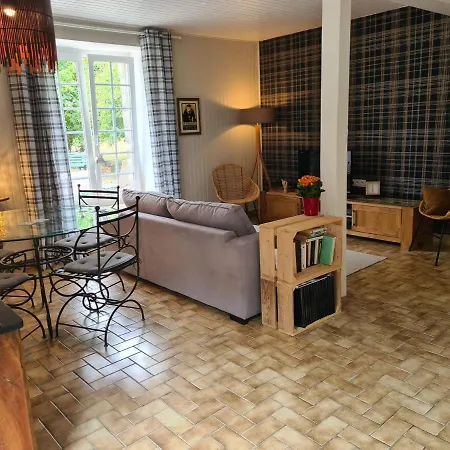 La Maison Des Tilleuls Bed and breakfast 3*