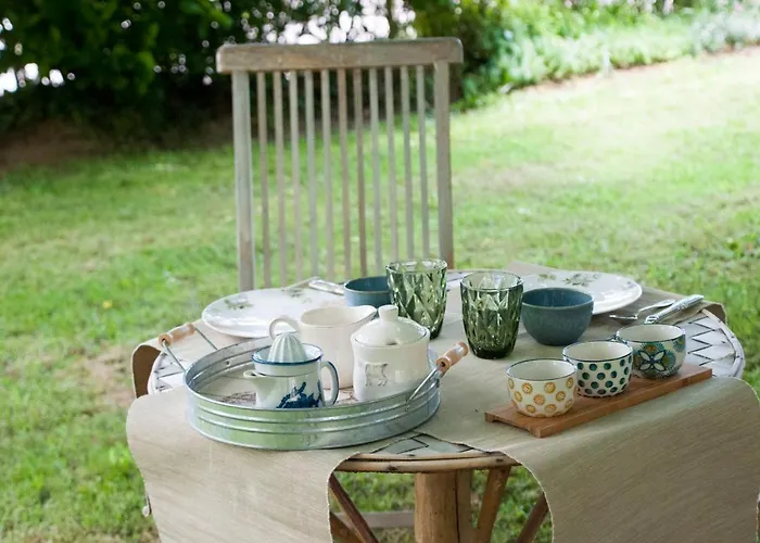 La Maison Des Tilleuls Bed & Breakfast Saint-Germain-Sur-Seves