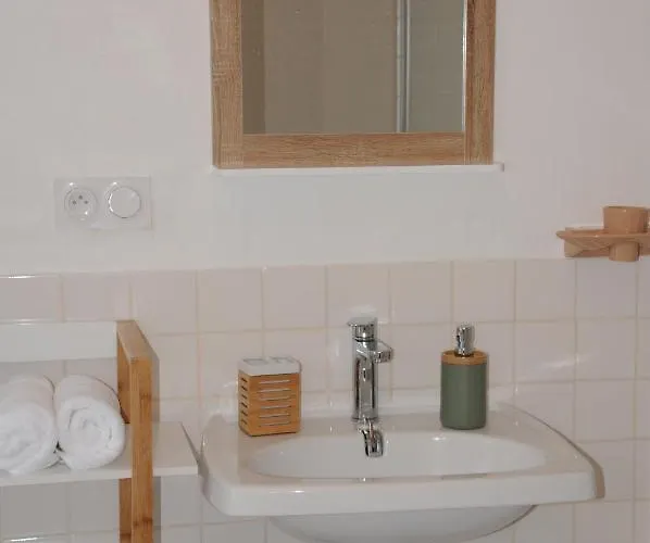 La Maison Des Tilleuls Bed & Breakfast Saint-Germain-Sur-Seves