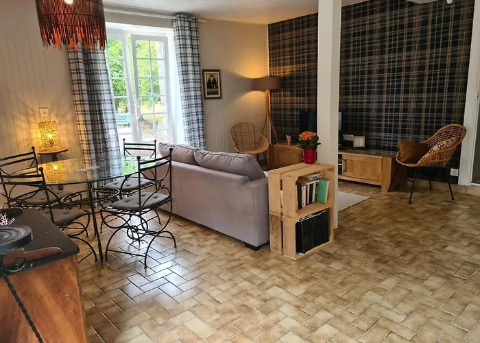 La Maison Des Tilleuls Bed & Breakfast 3*