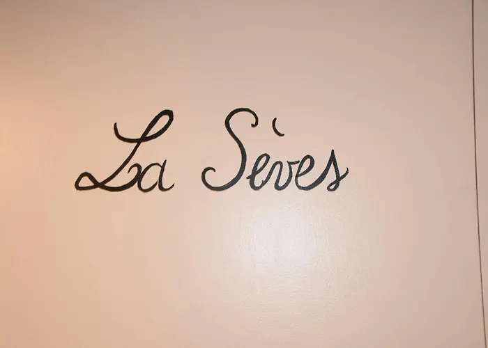 La Maison Des Tilleuls 3* Saint-Germain-Sur-Seves