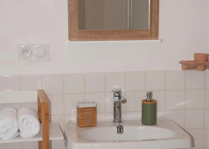 Bed & Breakfast La Maison Des Tilleuls 3*